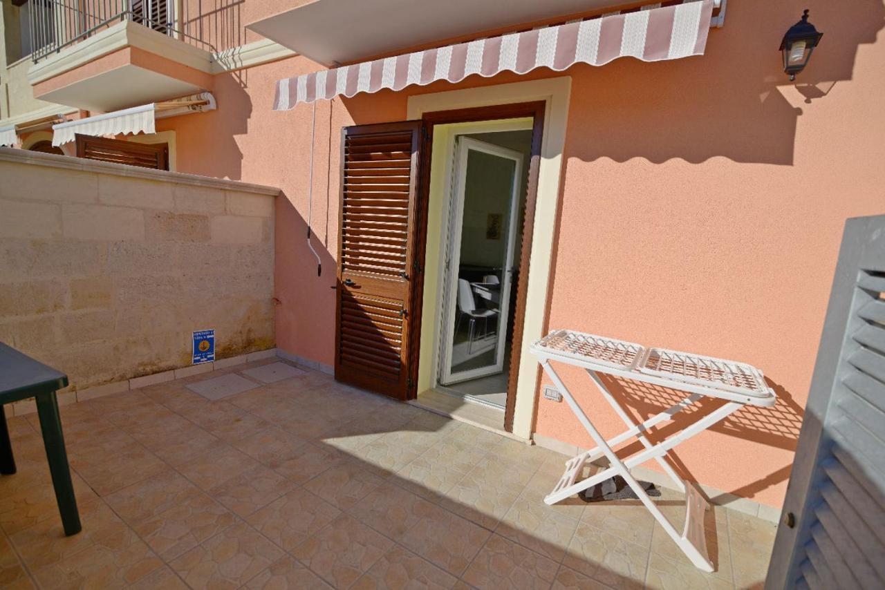 Toto Residence Torre Lapillo Exterior foto